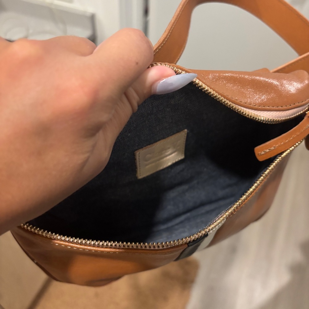 Fanny Pack - Picture 3 of 5